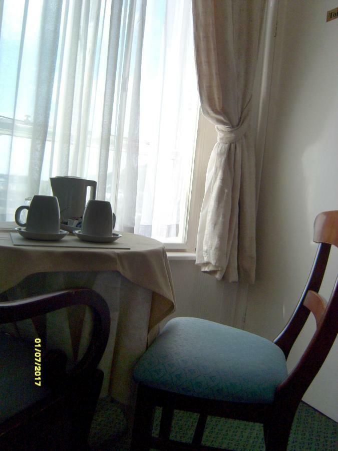 St Martins Guest House Dover Esterno foto